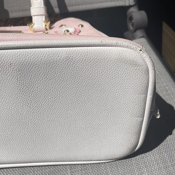 Unique Betsey Johnson Baby Pink Flower Purse - Picture 13 of 16